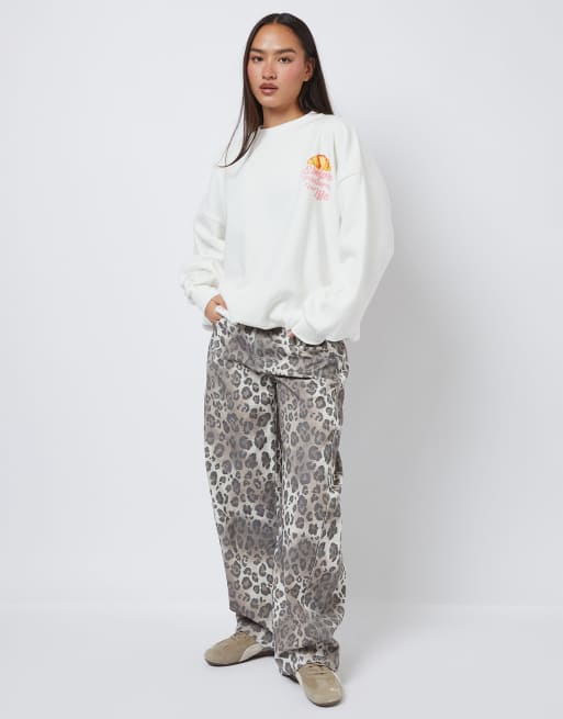 Skinnydip Simple pleasures in life sweatshirt in white, 2 of 4