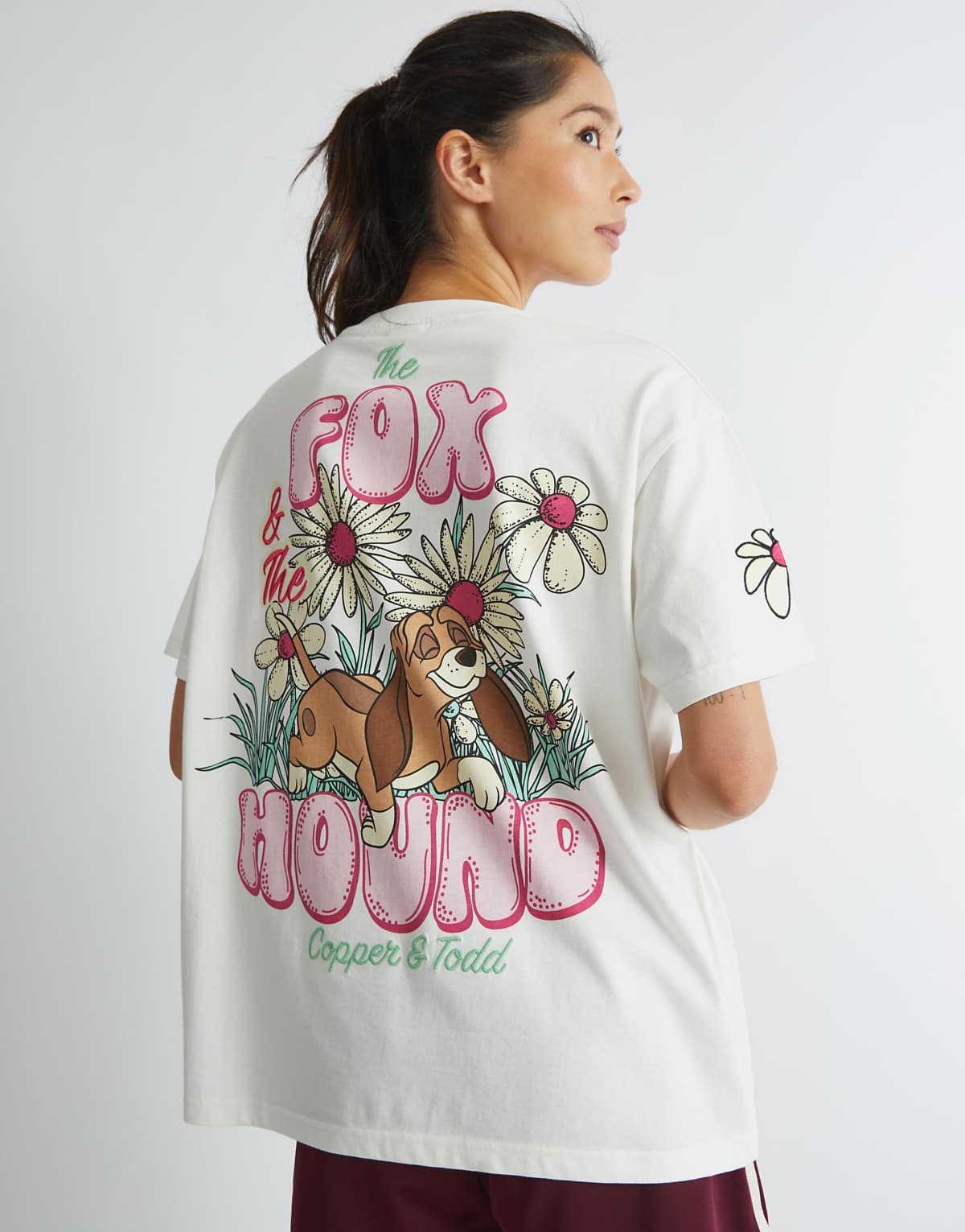 Skinnydip Skinnydip london fox and the hound flower t-shirt in white