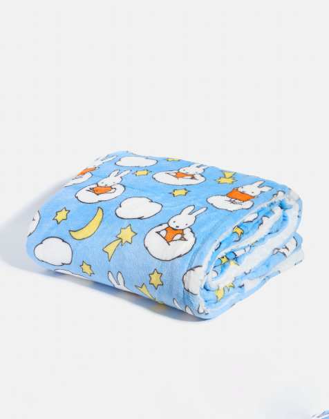 Skinnydip Skinnydip london miffy cloud blanket in blue - view 1