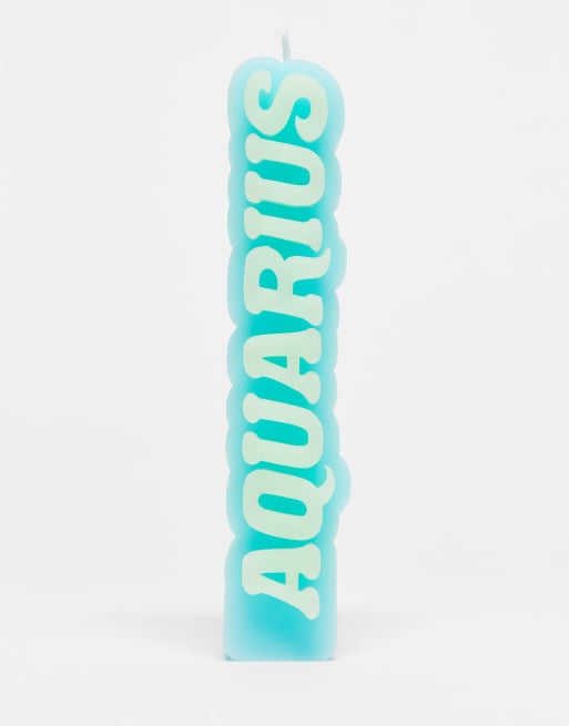 Skinnydip vertical star sign candle in Aquarius