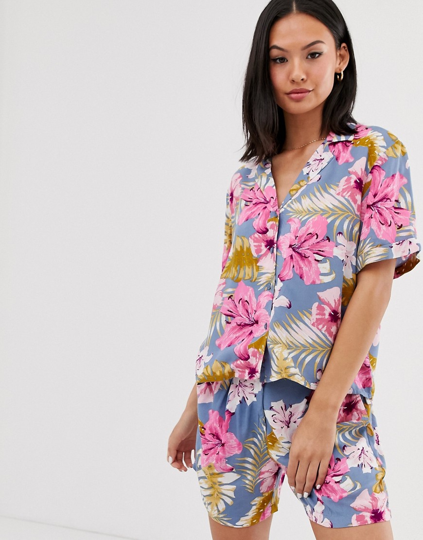 Skjorte med hawaiiprint i kasseform som del af et sæt fra Pieces-Blå