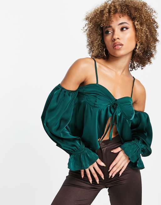 Skylar Rose - Crop top met gedrapeerde armen in smaragdgroen