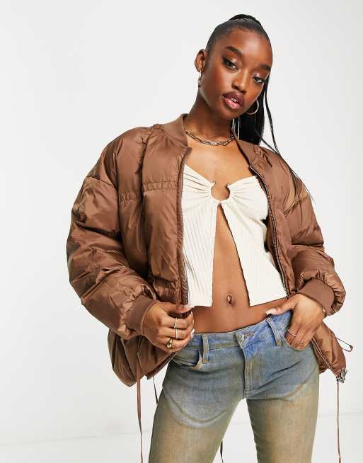 Skylar Rose - Gewatteerd jack met strikdetail in chocoladebruin