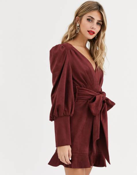 Skylar Rose – Tief ausgeschnittenes Freizeitkleid mit Schleife an der Taille