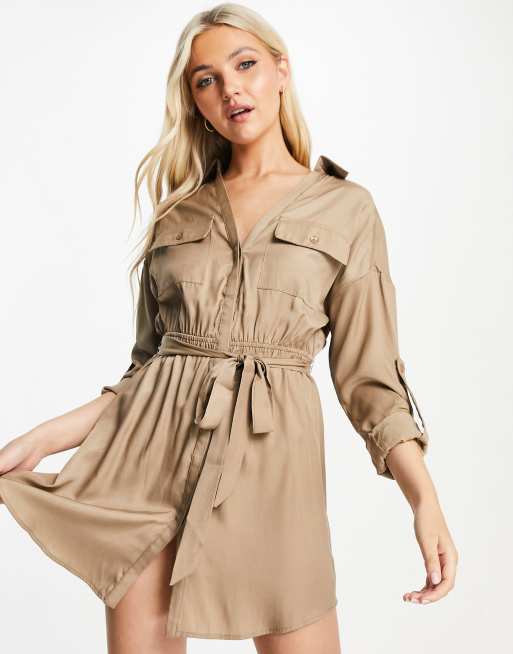 Skylar Rose - Vestito corto multitasche allacciato in vita color talpa