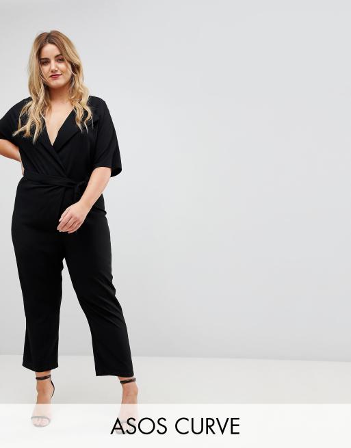 Slå-om-heldragt med bælte fra ASOS DESIGN Curve