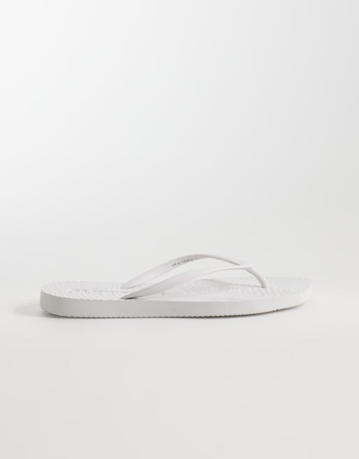 Sleepers Tapered thongs in white, 4 of 4