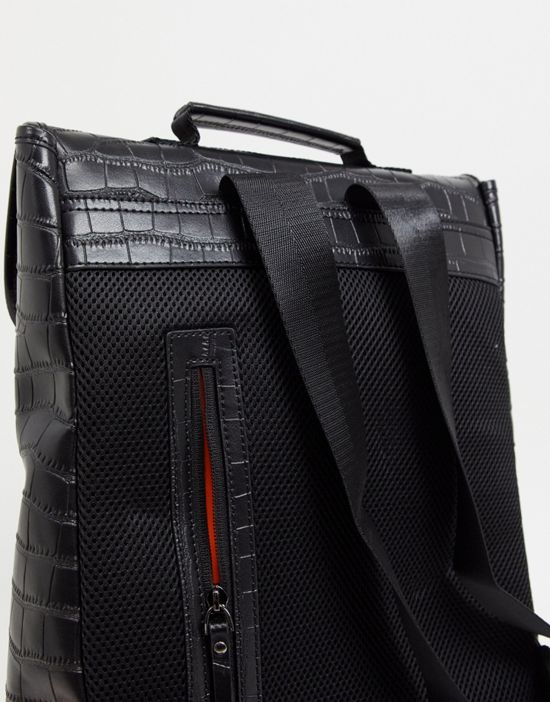 https://images.asos-media.com/products/smith-canova-double-clip-croc-backpack/21844210-2?$n_550w$&wid=550&fit=constrain