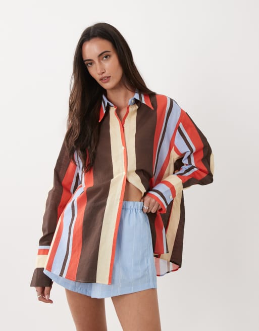 SNDYS - Blåt sæt med oversized skjorte og shorts med nålestriber i hørblanding, 3 af 3