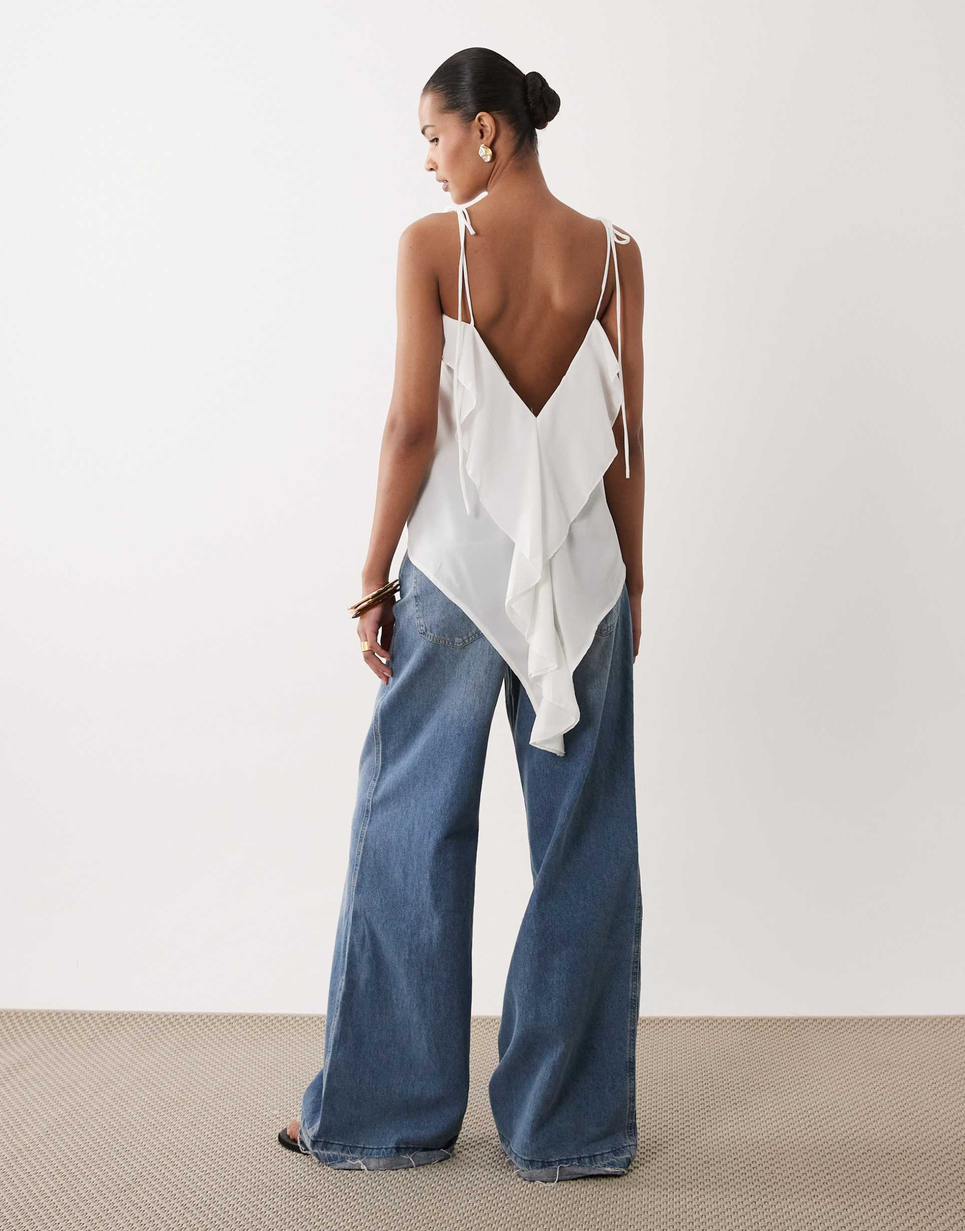 sndys cami ruffle detailed low back tie shoulders top in white