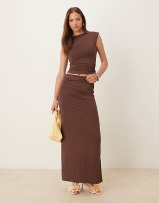 SNDYS cap sleeve ruched size sleeveless top & back slit maxi skirt set in chocolate - view 1