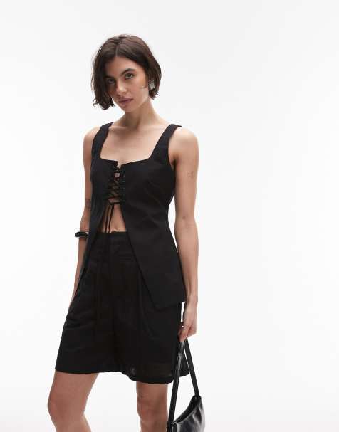 SNDYS - Co-ord set met top van linnenmix met vierkante hals en veters aan de voorkant en shorts in zwart - view 1