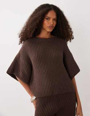 Sndys Cotton Rich Knit Reversible Cropped Dropped Shoulder Cardigan In Brown
