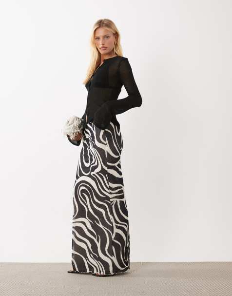 SNDYS - Gonna lunga in maglia fine nera e bianca con stampa astratta - view 1