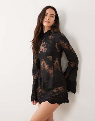 Scalloped Edge 2