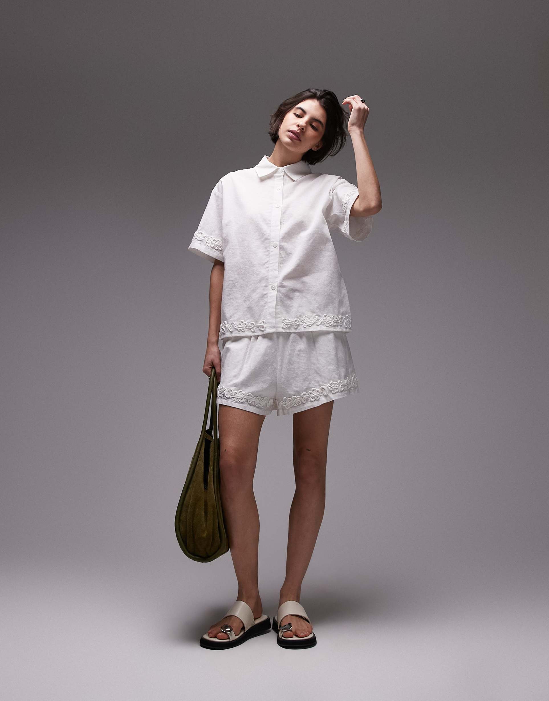 sndys linen blend flower applique detail shorts in white - part of a set