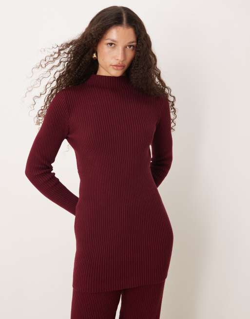 SNDYS - Coordinato bordeaux con pantaloni in maglia a coste con fondo ampio e maglione taglio lungo a coste, 2 di 3
