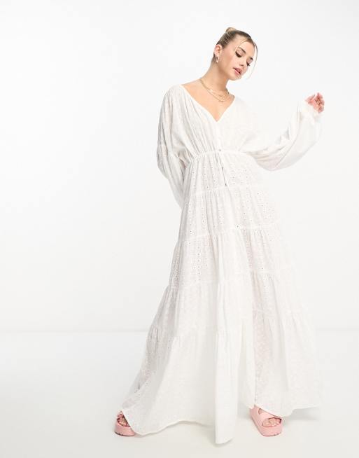 SNDYS - Maxi jurk met broderie en stroken in wit