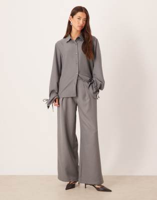 Pantalon d'ensemble habillé à pinces devant - Gris L