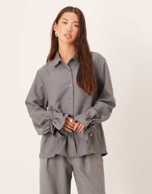 Sndys Ruched Tie Sleeve Detail Shirt In Gray