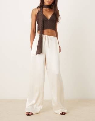SNDYS SNDYS satin drawstring wide leg trouser in cream-White
