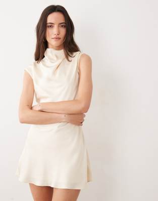 Satin 3