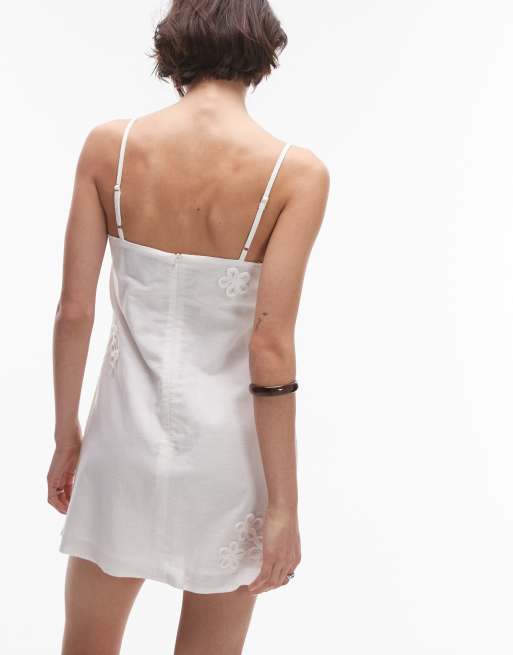 SNDYS - Vestito corto a canottiera con scollo squadrato in misto lino bianco con fiore applicato, 4 di 4