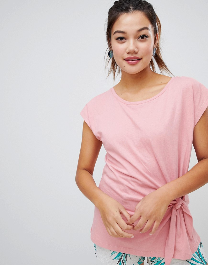 Soaked In Luxury - T-shirt met striksluiting vooraan-Roze