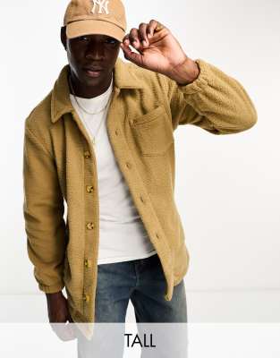 Sobrecamisa color camel con botones de borreguito de Threadbare Tall