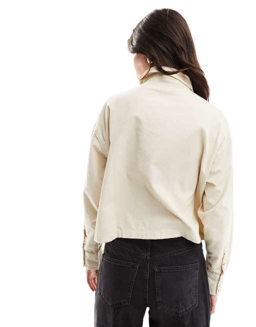 Sobrecamisa color crema de corte cuadrado de pana de Wrangler, 4 de 4
