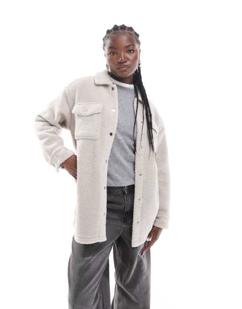 Sobrecamisa color crema de felpa Peyton de Barbour International - view 1