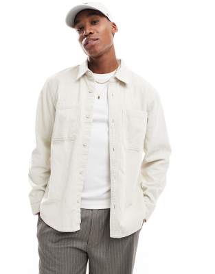 Sobrecamisa color crema de pana de canalé ancho de Hollister