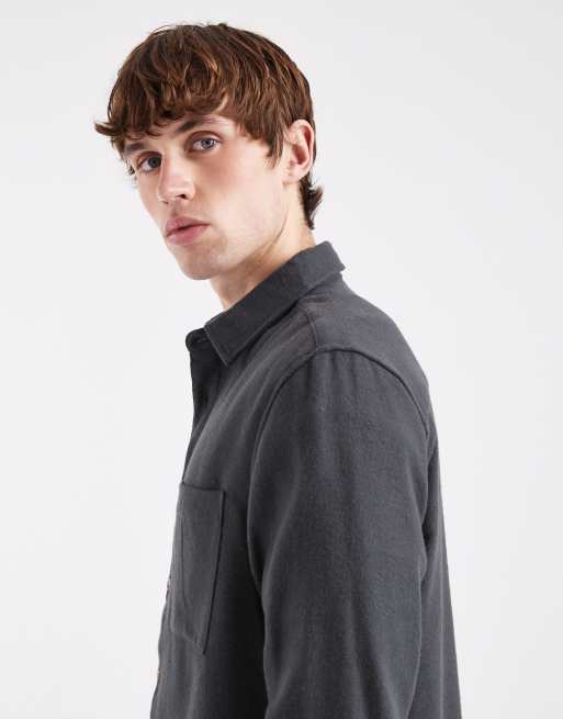 Sobrecamisa gris carbón de estilo vintage de franela de ASOS DESIGN, 4 de 5