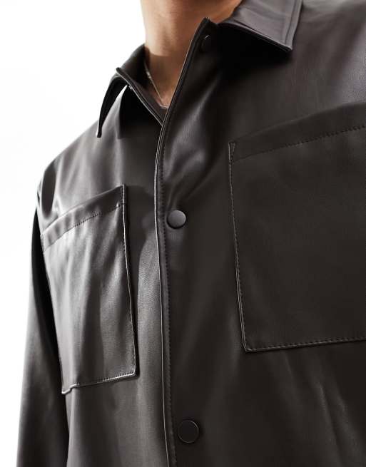Sobrecamisa marrón de cuero sintético de ASOS DESIGN, 3 de 4