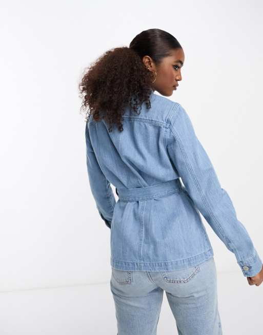 Sobrecamisa vaquera azul con cintura anudada de Miss Selfridge, 3 de 4