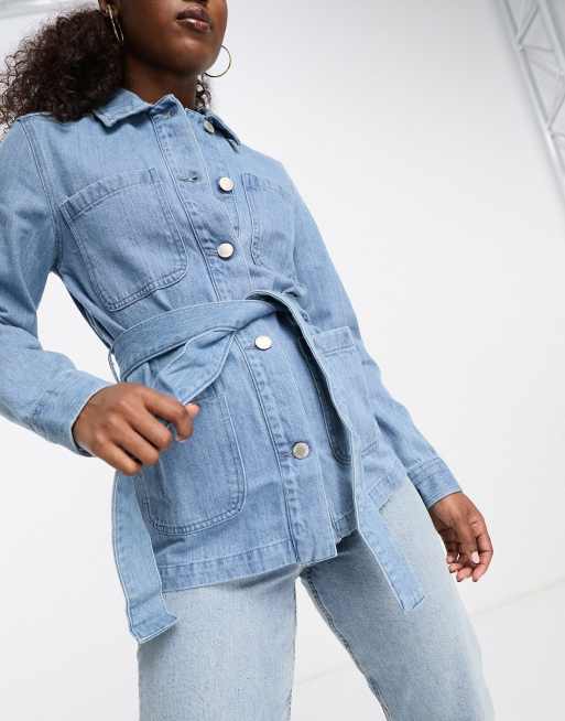 Sobrecamisa vaquera azul con cintura anudada de Miss Selfridge, 4 de 4