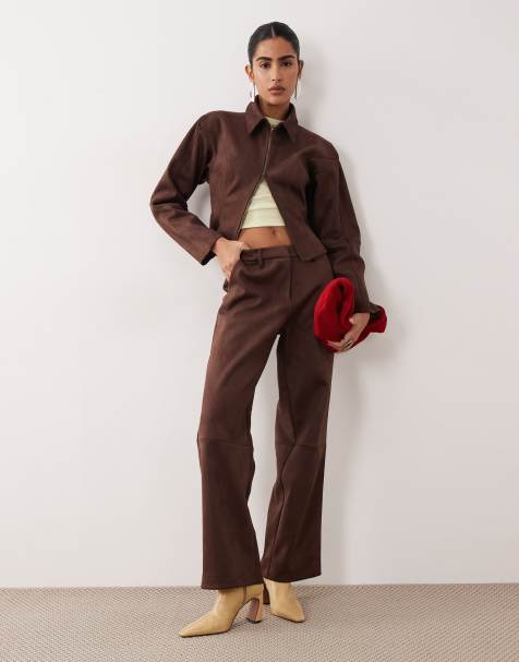 Soho Wardrobe barrel leg trouser in brown - view 1