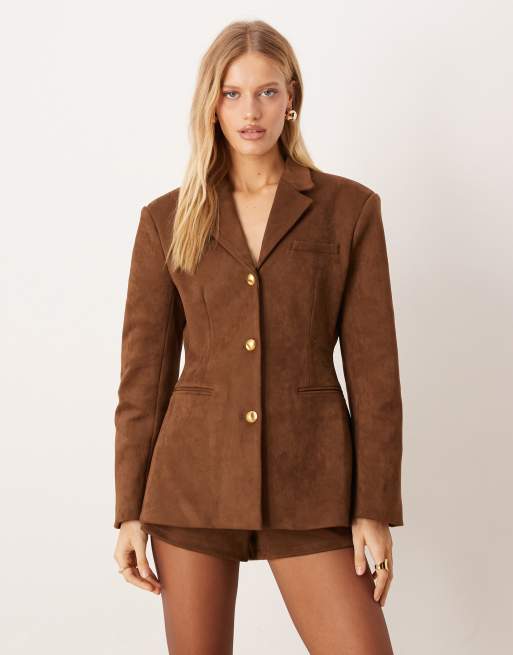 Soho Wardrobe faux suede waist cinching blazer in dark brown, 2 of 4