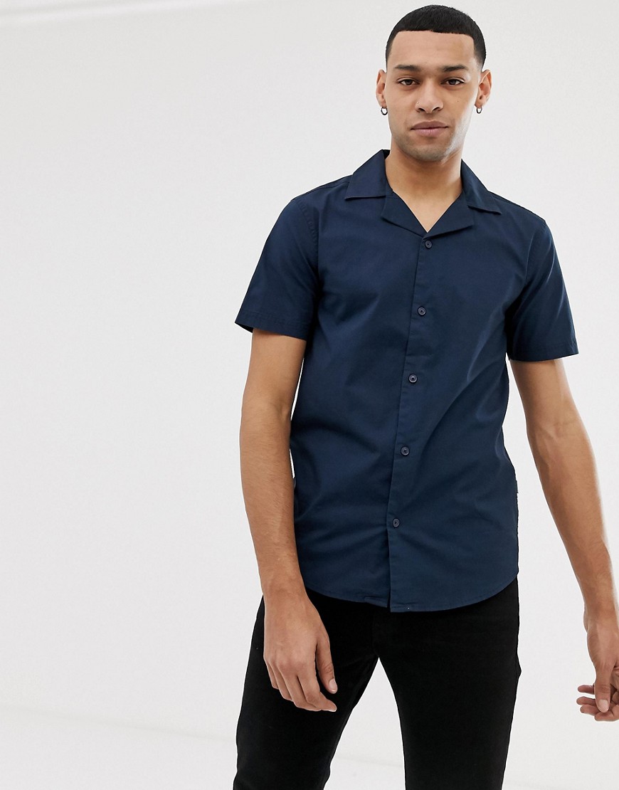 Solid – Marinblå skjorta med smal passform och platt krage
