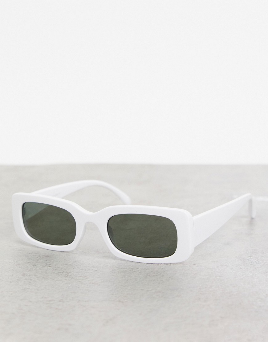 фото Солнцезащитные очки в белой прямоугольной оправе new look-белый