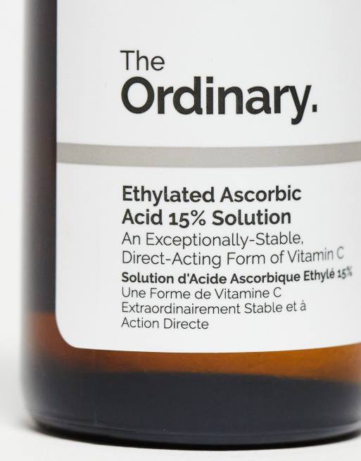 Solución al 15% de ácido ascórbico etílico de 30 ml de The Ordinary, 3 de 4