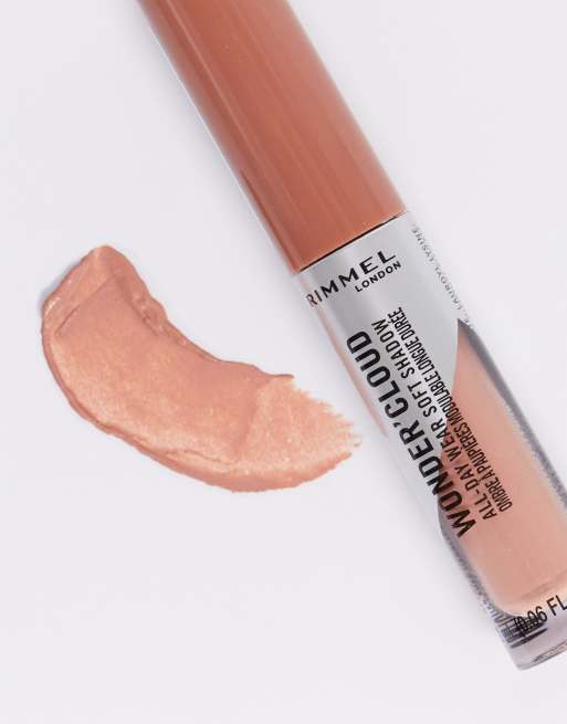 Sombra de ojos Wonder' Cloud de Rimmel: Tono Spiced Petal, 3 de 4