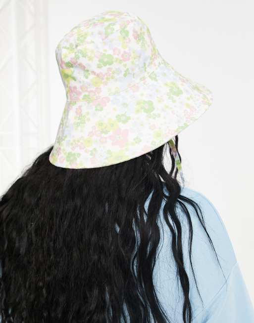 Sombrero de pescador con estampado floral y cordón de ASOS DESIGN, 3 de 4