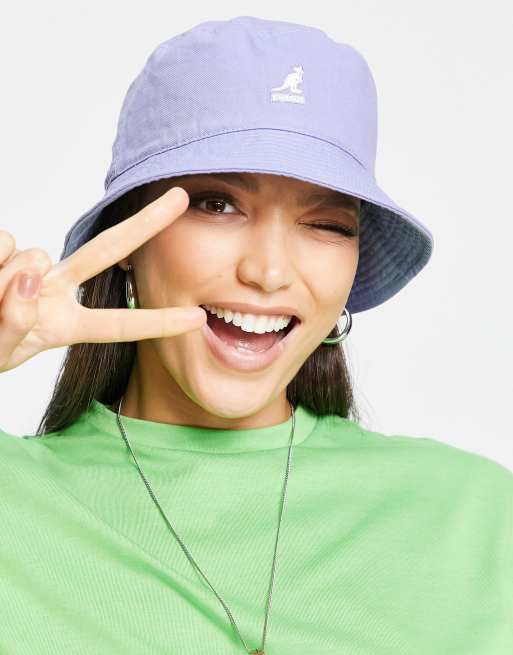 Sombrero de pescador lila hielo con diseño lavado de Kangol
