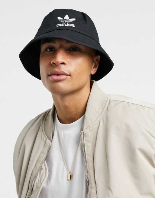 Sombrero de pescador con logo de trébol adicolor de adidas Originals ASOS