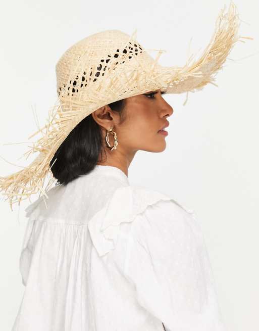 Sombrero extragrande regulable con bordes sin rematar de paja de My Accessories London