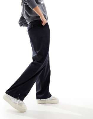 Something New X GORPECORE SQUAD - Pantalon cargo avec boucle devant - Bleu marine