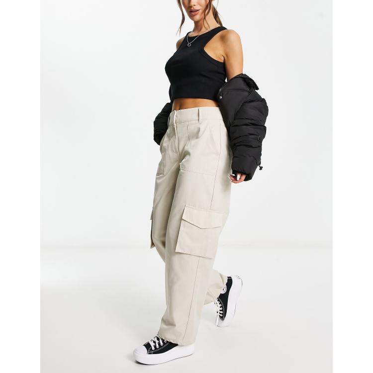 Cream Cargo Pocket Pants #cargo #pants #women #outfit #casual