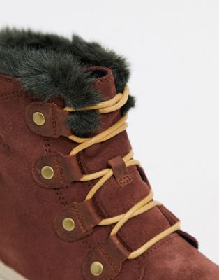sorel explorer snow boots