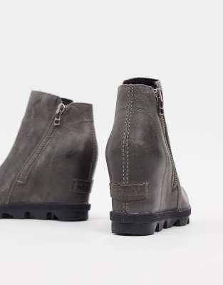 gray sorel wedge